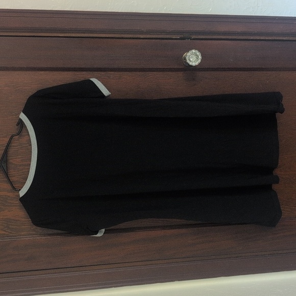 Bundles Of Two Zipper Front Short Sleeve Nightgowns Size Med Postpartum Surgery - Picture 8 of 9